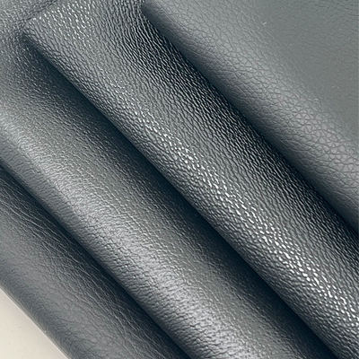 Cadeiras, sofás, calçados, calçados para automóveis, calçados de couro falso