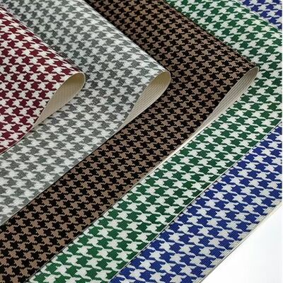 Tecido de couro sintético com estampa xadrez de PVC para bolsas decorativas, capas de telefone, tapetes de mesa, capas de sofá e projetos de artesanato