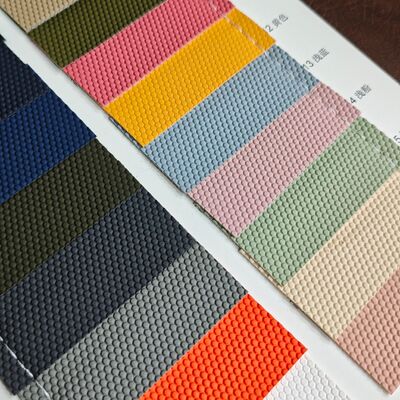 Texturas de basquetebol hexagonais em relevo PVC rolos de couro sintético couro artificial para sacos Mobiliário de carro interior