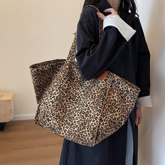 Couro Sint&eacute;tico Artificial com Estampa de Leopardo em PVC para Atacado para Bolsa, Caderno, Capa de Celular, Tapete de Mesa, Tecido de Couro Falso 15