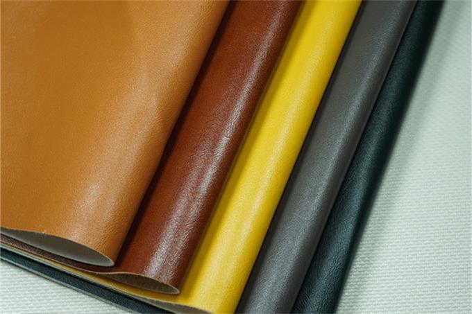 PVC 158 Pintura de grãos de couro de vaca Couro sintético artificial para sacos de sapatos Tecido de couro falso 10