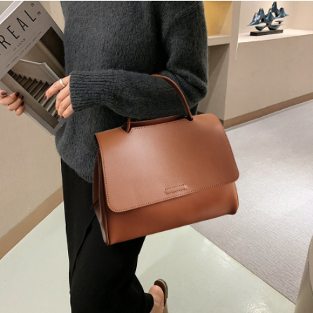 PVC 158 Pintura de gr&atilde;os de couro de vaca Couro sint&eacute;tico artificial para sacos de sapatos Tecido de couro falso 18